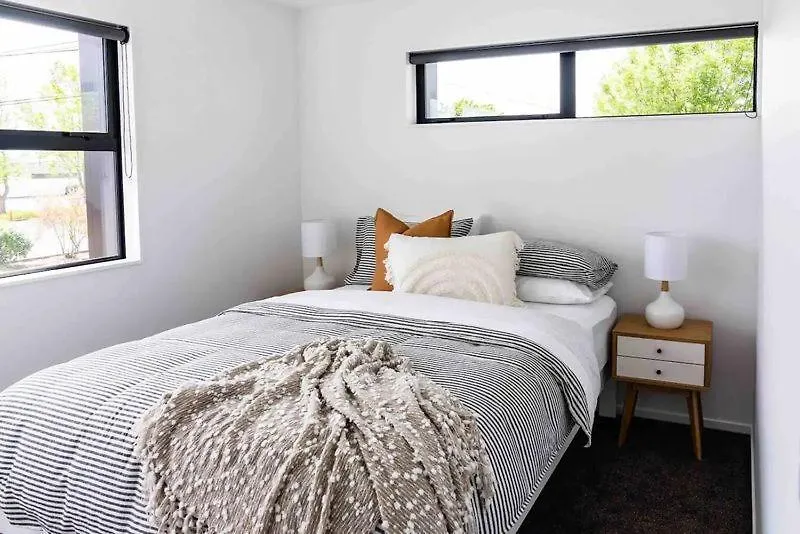 New State Of The Art Sunny Warm Free Park Apartment Christchurch New Zealand